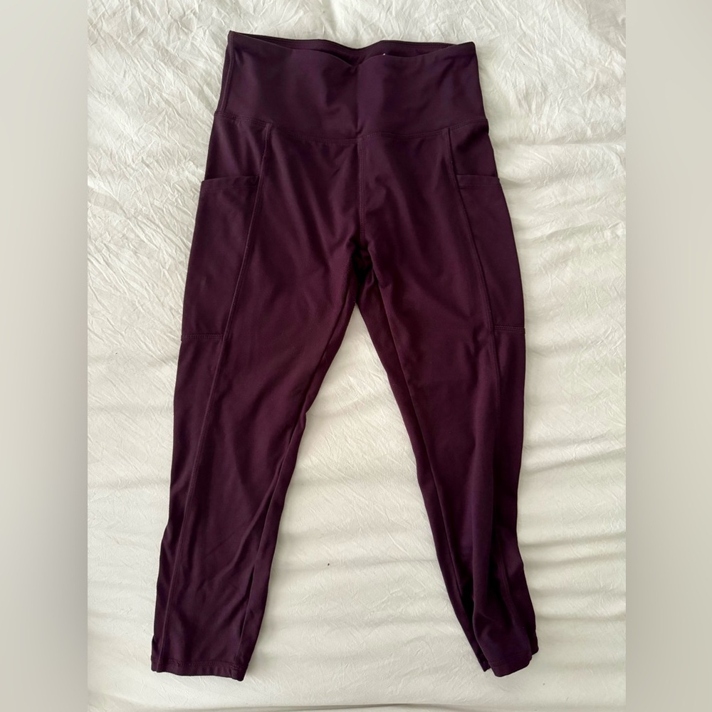 Athletic leggings